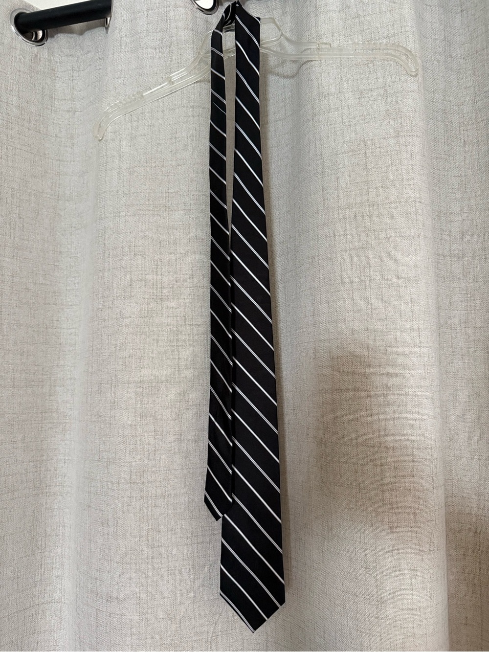 Pronto Uomo Black Tie with White Diagonal Stripes